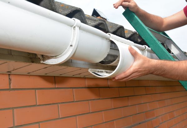 Gutter Maintenance in Sunbury