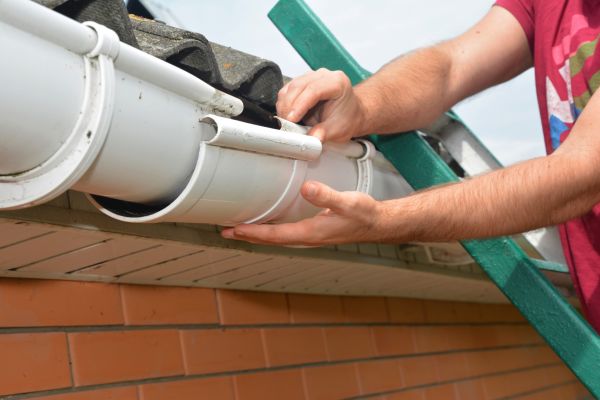 Large Gutter Repair in Sunbury