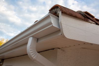 Warehouse Gutter Installation detail